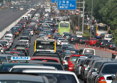 Beijing starts vehicle ban for 2008 Olympics